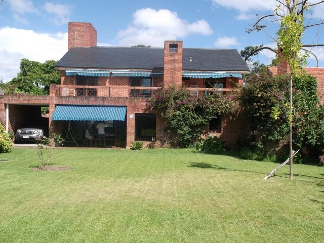 Muy buena casa en lo mejor de la Mansa, Parada 7 y ½